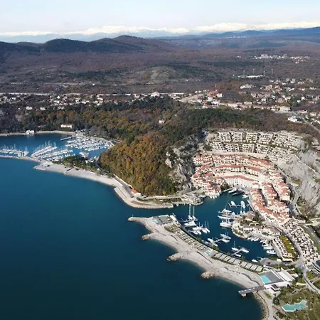 Tivoli Portopiccolo Apartament *